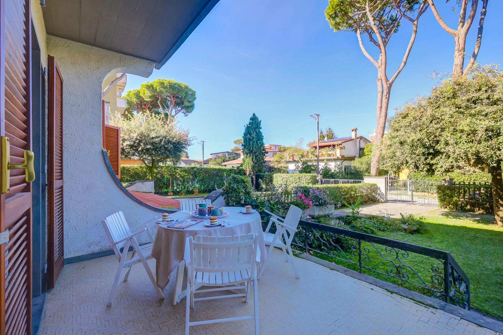 Casa Maddalena Al Mare 600M From Sea - Happy Rentals Marina di Pietrasanta Buitenkant foto